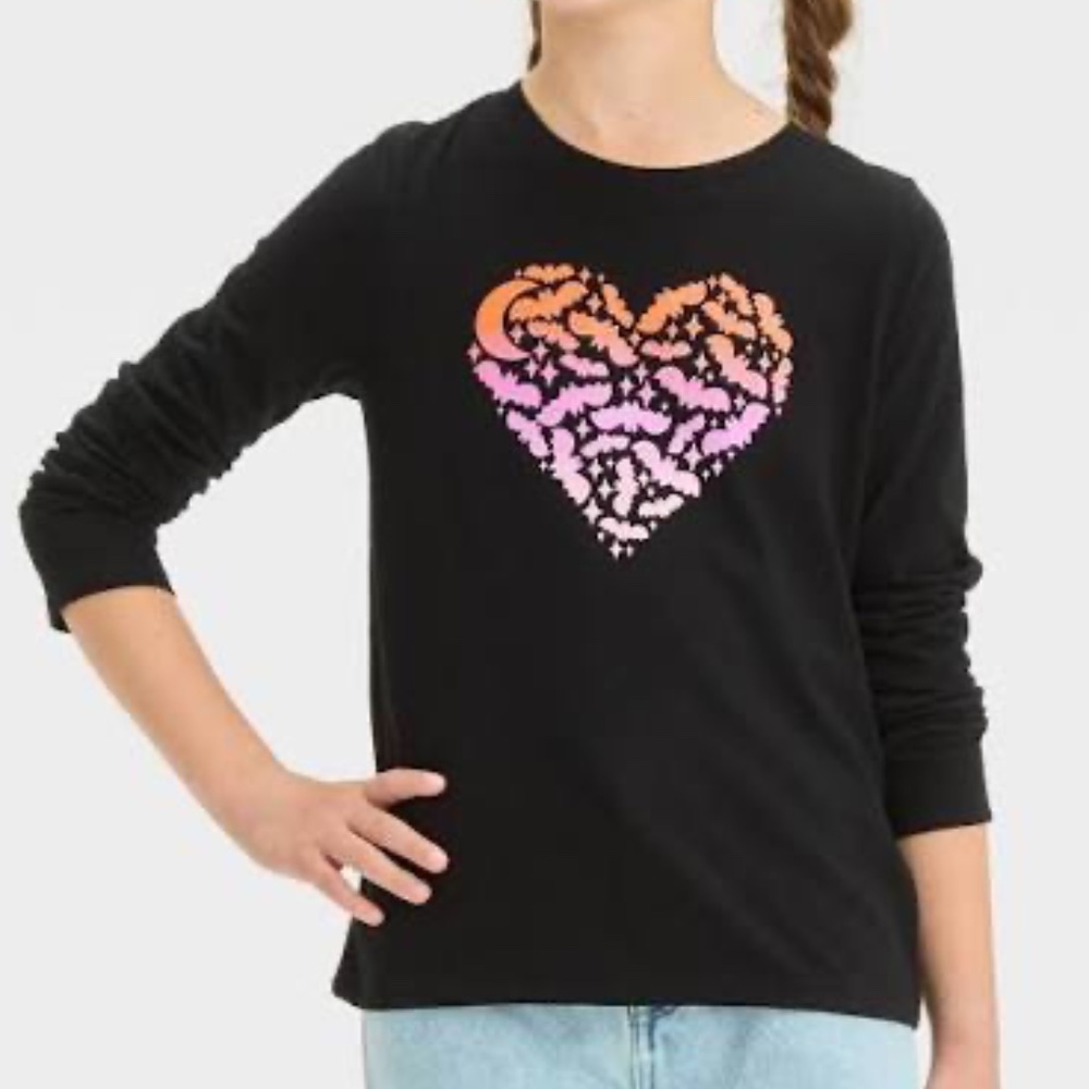 Girls' Cat & Jack Long Sleeve Halloween Bat Heart Graphic T-Shirt NWT